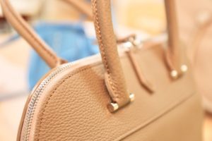 うっとりするほど美しい!気品溢れるナガタニのシュリンクレザー。ショールームに行ってきました