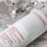 クラランスのクレンジングミルクは知る人ぞ知る乾燥肌にこの上なく優しいロングセラー名品です